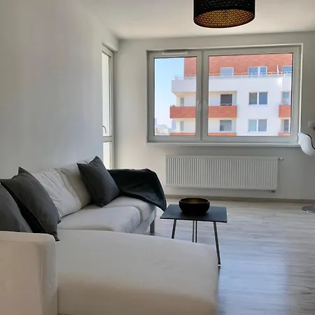 Apartmán In Nobelova, Free Parking, Near Center