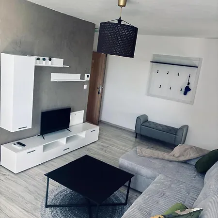 In Nobelova, Free Parking, Near Center Apartmán